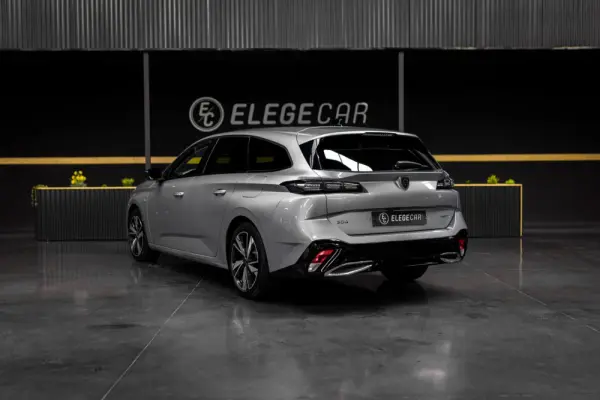Peugeot 308 SW 1.6 Hybrid Allure Pack e-EAT8 10