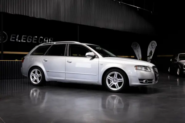 Audi A4 Avant 2.0 TDI S-line 2