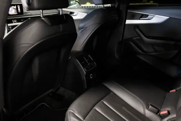 Audi A5 Sportback 40 TDI quattro S line S tronic 45