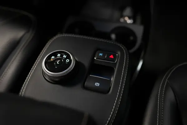 Ford Mustang Mach-E Standard 27