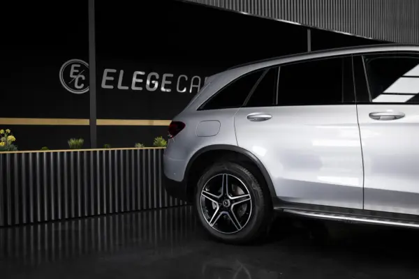 Mercedes-Benz GLC 300 e 4Matic 9G-TRONIC AMG Line 6
