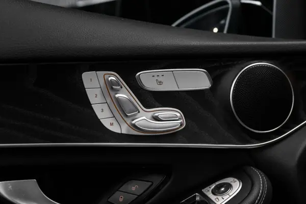 Mercedes-Benz GLC 300 e 4Matic 9G-TRONIC AMG Line 20