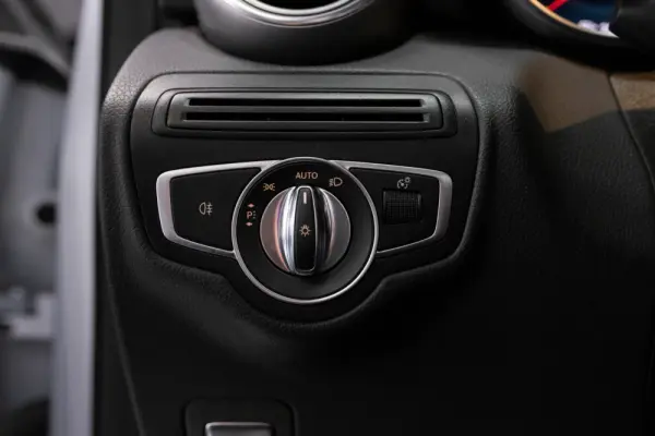 Mercedes-Benz GLC 300 e 4Matic 9G-TRONIC AMG Line 22