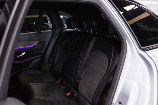 Mercedes-Benz GLC 300 e 4Matic 9G-TRONIC AMG Line 34