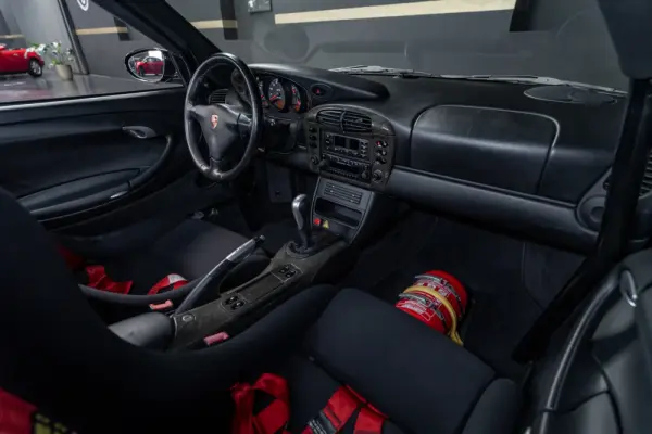 Porsche 911 (996) GT3 13