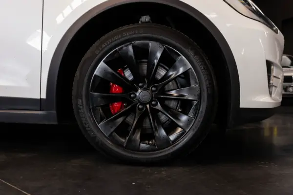 Tesla Model X Long Range 9