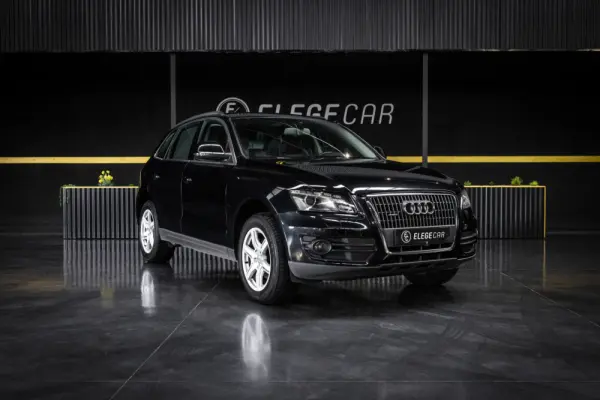 Audi Q5 2.0 TDI Exclusive 1
