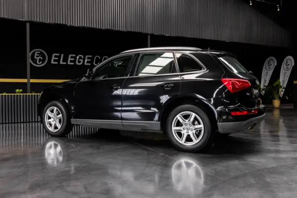 Audi Q5 2.0 TDI Exclusive 6