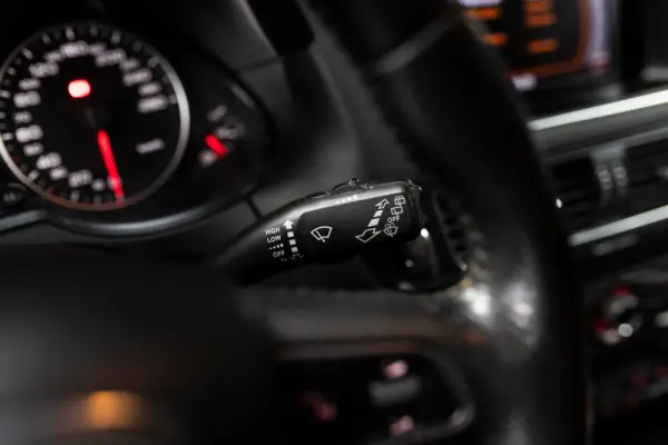 Audi Q5 2.0 TDI Exclusive 12