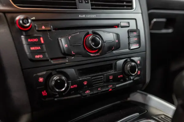 Audi Q5 2.0 TDI Exclusive 18