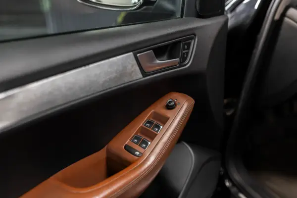 Audi Q5 2.0 TDI Exclusive 19