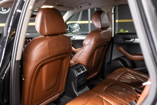 Audi Q5 2.0 TDI Exclusive 28