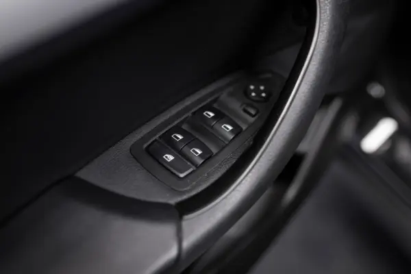 BMW X2 18 i sDrive Auto Advantage 20