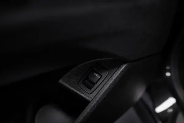BMW X2 18 i sDrive Auto Advantage 21