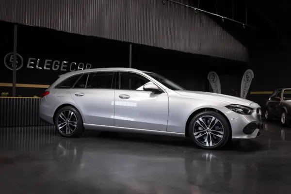 Mercedes-Benz C 300 e 9G-TRONIC Avantgarde Advanced 2