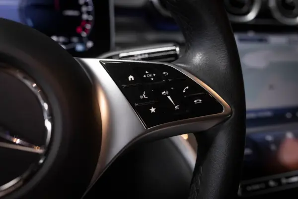 Mercedes-Benz C 300 e 9G-TRONIC Avantgarde Advanced 18