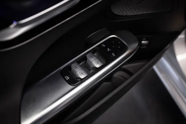 Mercedes-Benz C 300 e 9G-TRONIC Avantgarde Advanced 21