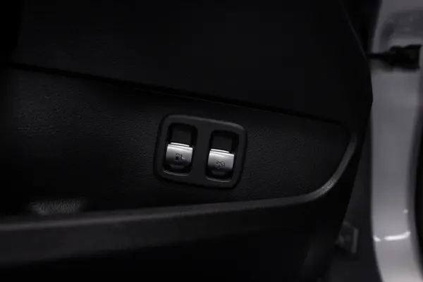 Mercedes-Benz C 300 e 9G-TRONIC Avantgarde Advanced 22