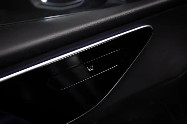 Mercedes-Benz C 300 e 9G-TRONIC Avantgarde Advanced 24