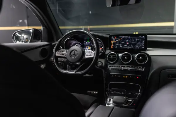 Mercedes-Benz GLC 300 e Coupe 4Matic 9G-TRONIC AMG Line 14