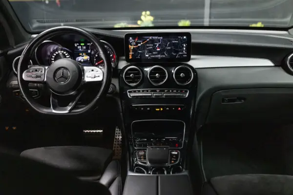 Mercedes-Benz GLC 300 e Coupe 4Matic 9G-TRONIC AMG Line 15