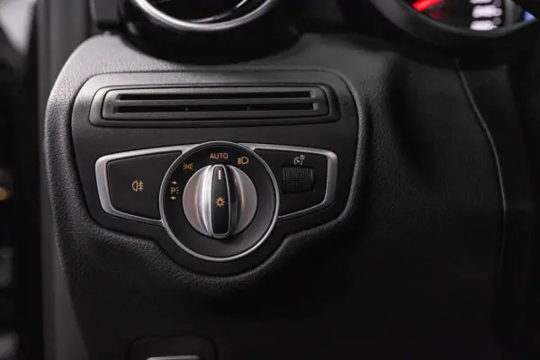Mercedes-Benz GLC 300 e Coupe 4Matic 9G-TRONIC AMG Line 23