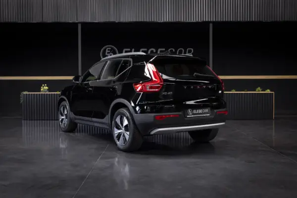 Volvo XC 40 1.5 T4 PHEV Core 8