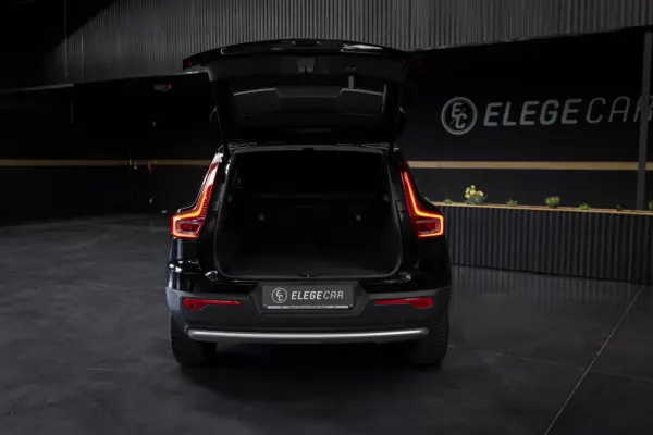 Volvo XC 40 1.5 T4 PHEV Core 9
