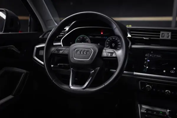 Audi Q3 Sportback 45 TFSIe S tronic 14