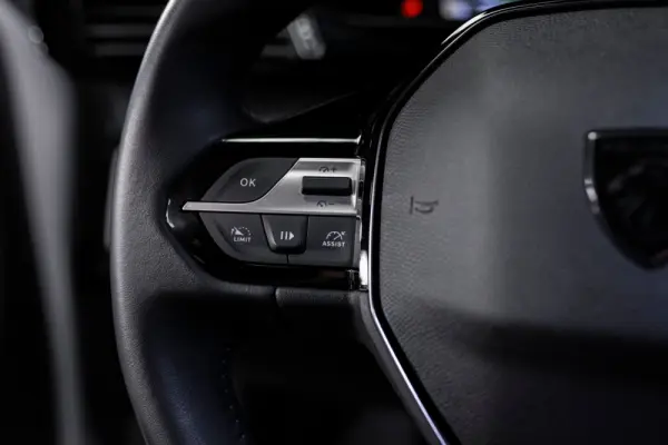 Peugeot 308 SW 1.6 Hybrid Allure Pack e-EAT8 15