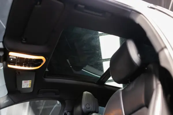 Porsche Macan S PDK 33