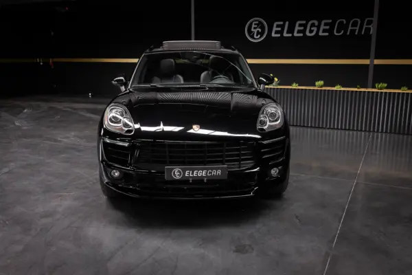 Porsche Macan PDK 3