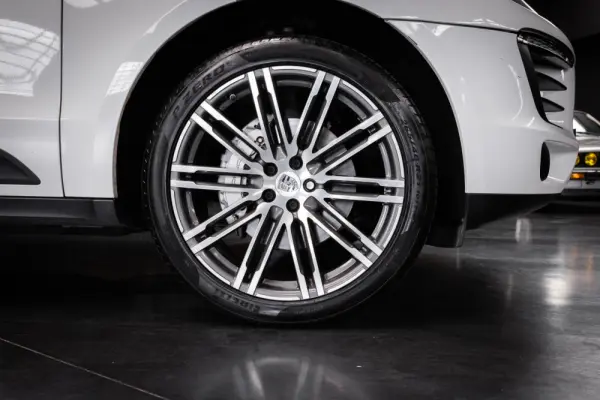 Porsche Macan S PDK 5