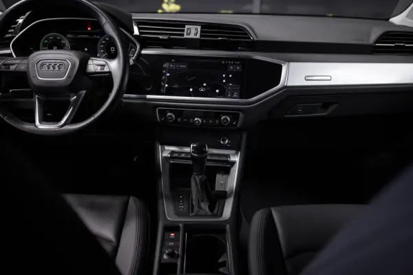 Audi Q3 Sportback 45 TFSIe S tronic 19