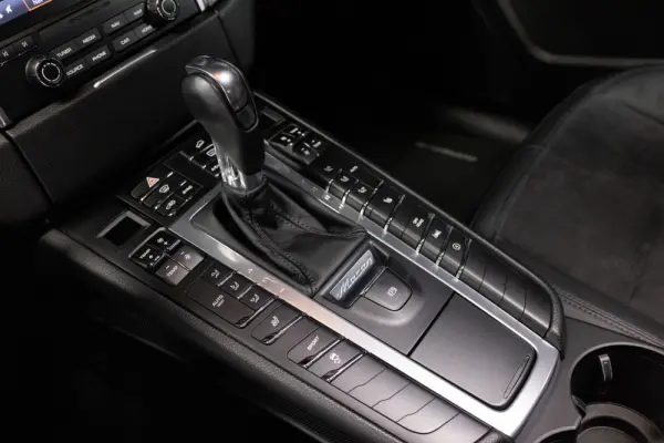 Porsche Macan PDK 29