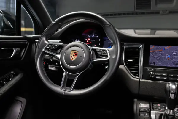 Porsche Macan PDK 14