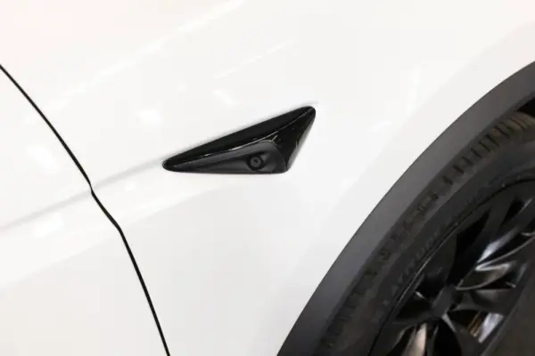 Tesla Model X Long Range 10