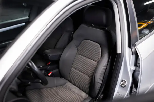 Audi A4 Avant 2.0 TDI S-line 21