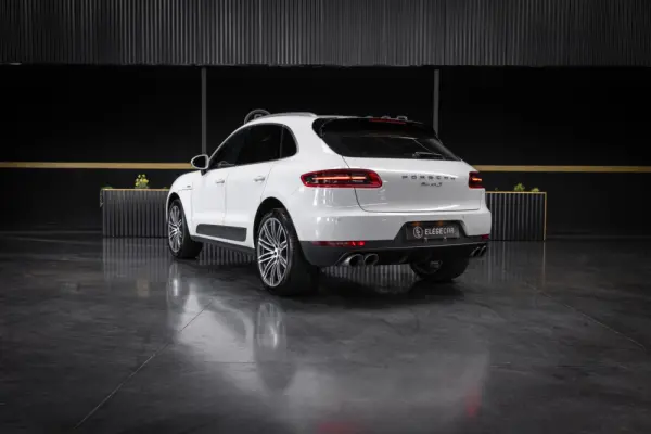 Porsche Macan S PDK 8