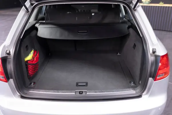 Audi A4 Avant 2.0 TDI S-line 9