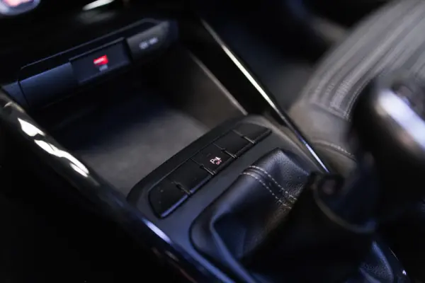 Kia Stonic 1.0 T-GDi Tech 26