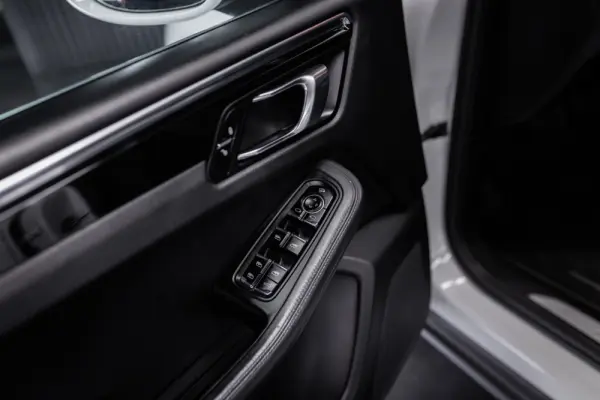 Porsche Macan S PDK 28