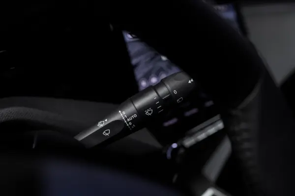 Peugeot 308 SW 1.6 Hybrid Allure Pack e-EAT8 18