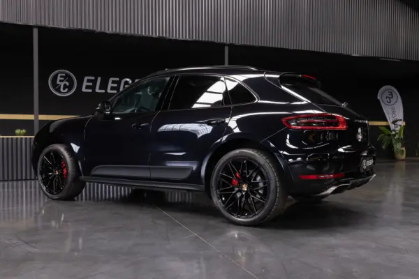 Porsche Macan PDK 7