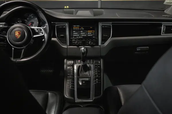 Porsche Macan S PDK 21