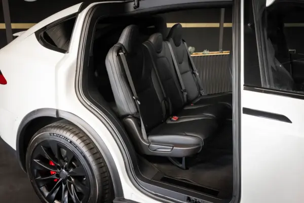 Tesla Model X Long Range 37