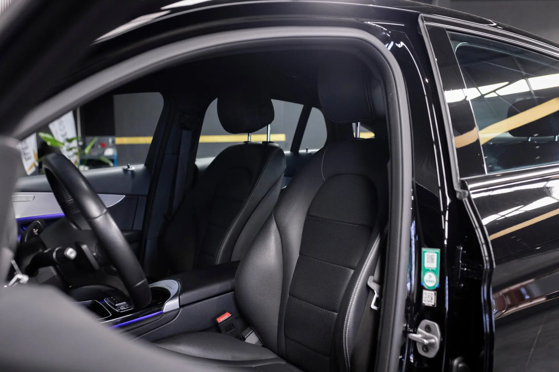 Mercedes-Benz GLC 300 de Coupé 4Matic 34