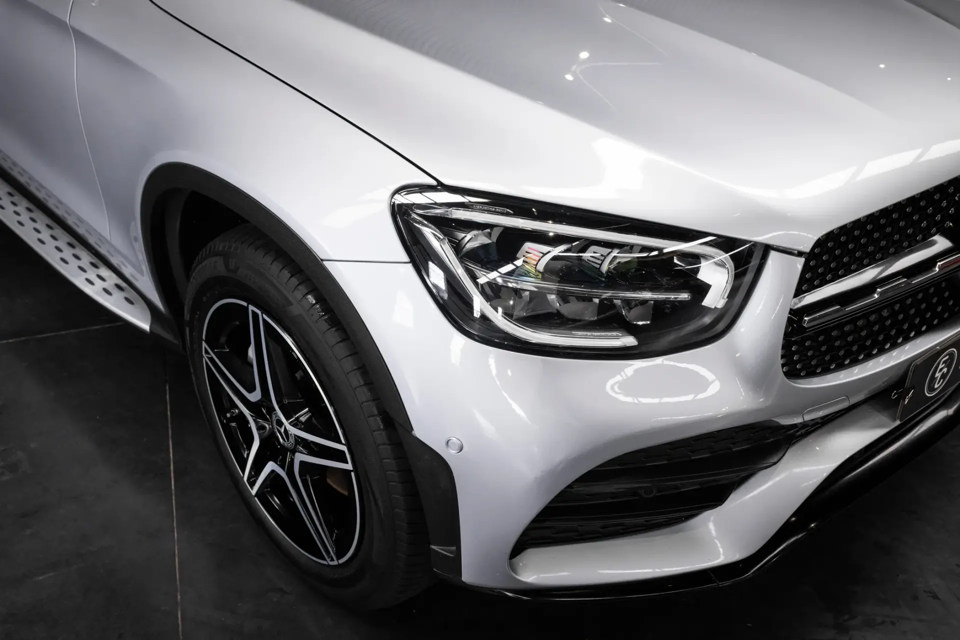 Mercedes-Benz GLC 300 e 4Matic 9G-TRONIC AMG Line 4