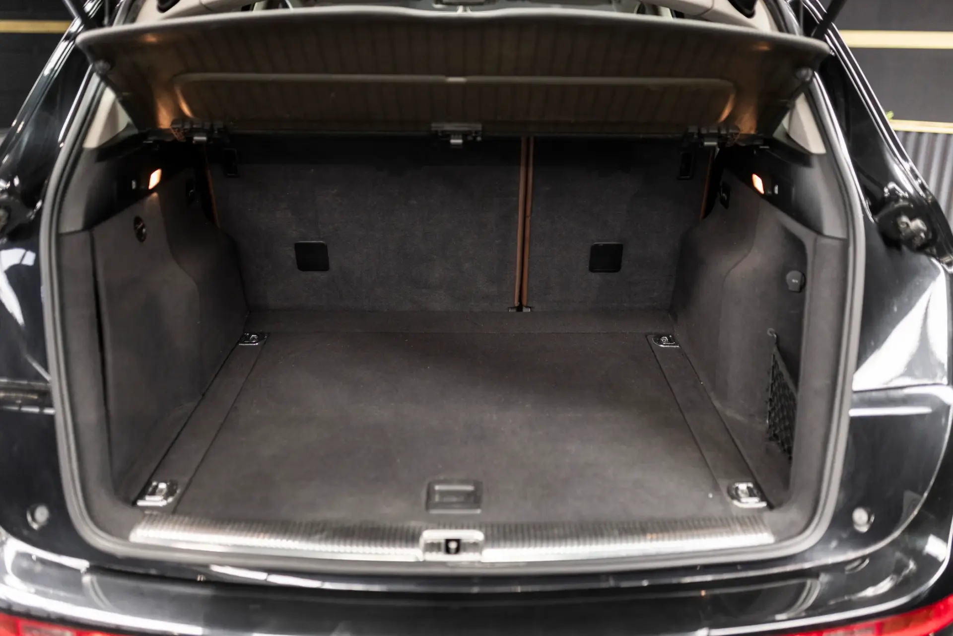 Audi Q5 2.0 TDI Exclusive 8