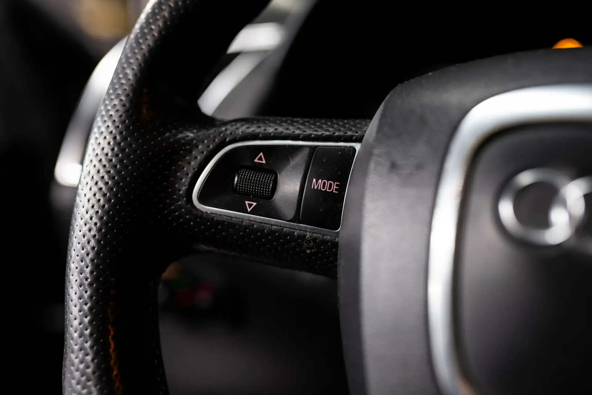 Audi Q5 2.0 TDI Exclusive 11